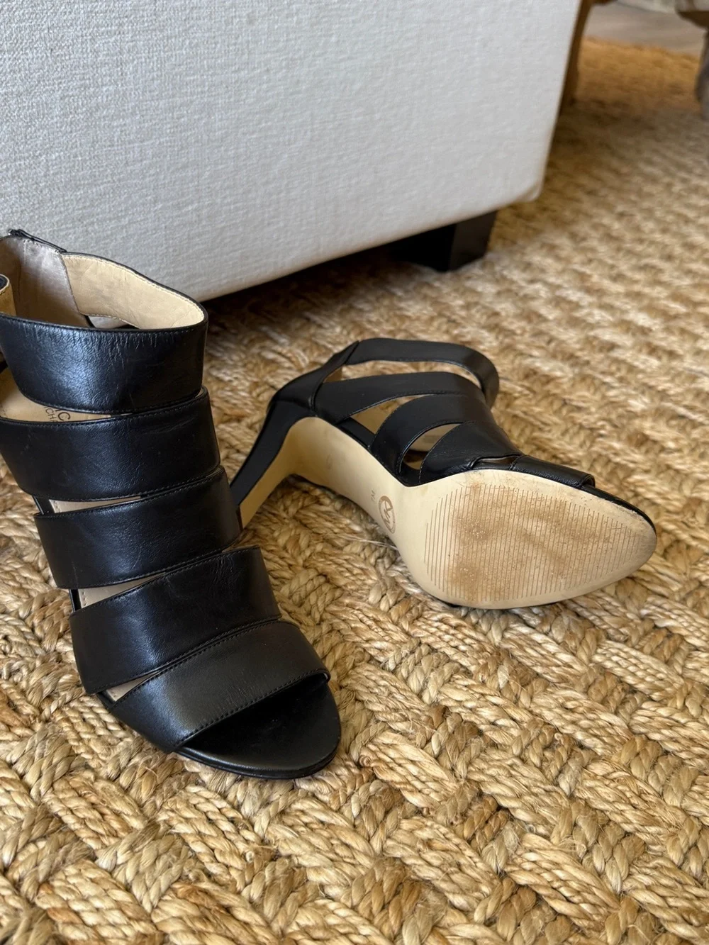 Michael Kors Black Leather Strappy Sandal Heels 7M / 37M